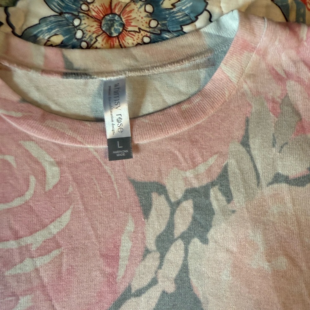 Whimsey Rose top - Picture 2 of 2